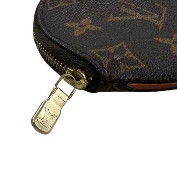 Louis Vuitton Monogram Round Coin Pouch - Picture 6 of 6